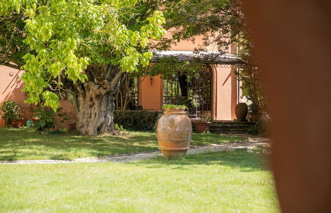 Tricolle Villa con Piscina - Foto 18