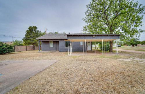 Pet-Friendly North Texas Home with Spacious Yard! - Photo 23