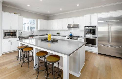 Large 4 Bedroom Close To Beach - Foto 7