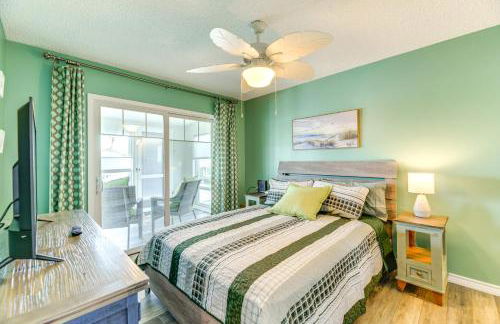 Waterfront Home with Deck and Pool in City-by-the-Sea - Foto 13