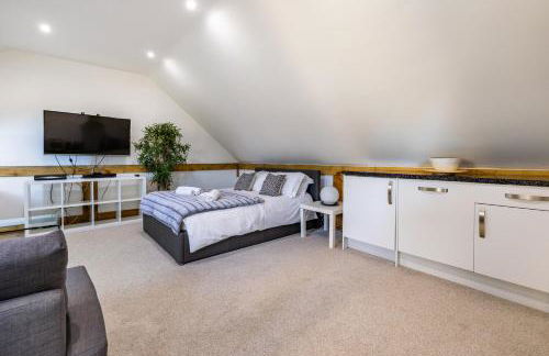 Period Luxury Converted Barn Windsor/Maidenhead - Perfect for family groups - Foto 109