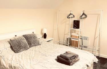 Hodge Bower Holidays - Ironbridge, Squires - Foto 5