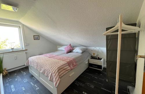 Herzlich willkommen in der Dachstube Niestetal - Foto 13