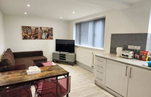 Hazel 1-Bedroom Flat, Parking, WiFi, Netflix, Prime location - Foto 6