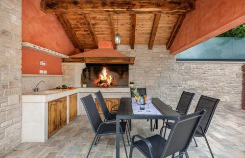 Stylish villa with swimming pool and garden - Foto 6