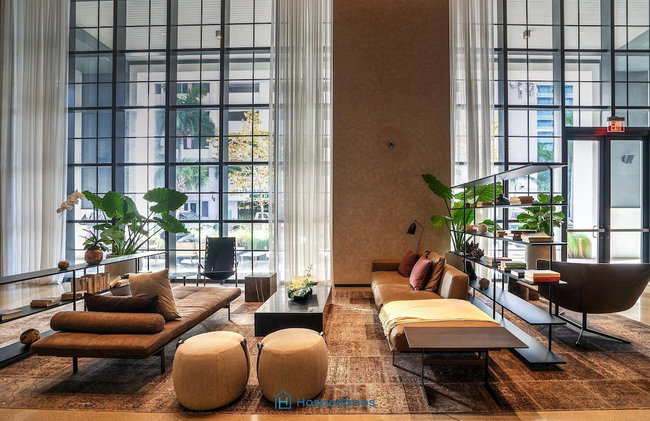 Apartment in New Luxury Condo in Downtown - Photo 5