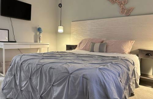 Newly Renovated Villa with Hot Tub - Foto 35