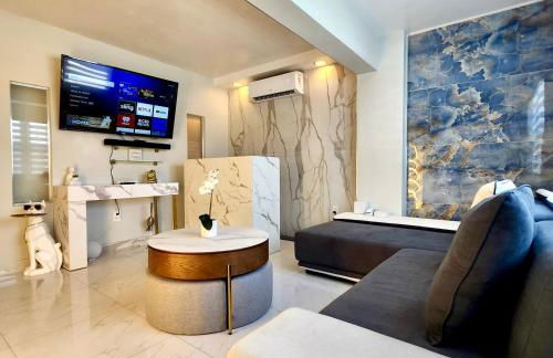 Luxurious Waterfront 2 room apartment- Remodeled- Free parking- 5min drive to Miami Beach - Foto 10
