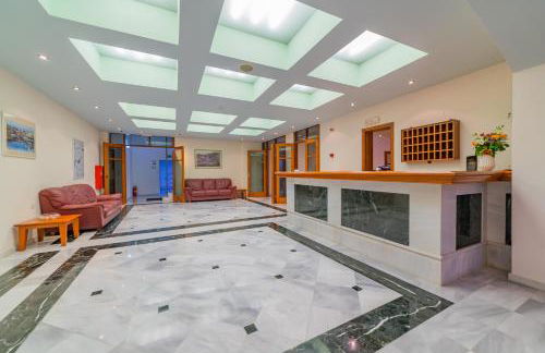 Matthias Hotel Apartments - Foto 7