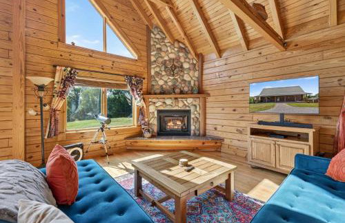 Mountain Escape on 6 acres w Hot Tub & Privacy - Foto 2