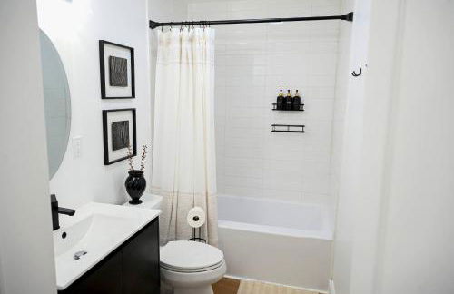 St. Louis Luxury Home 3BR/3.5BA Near Everything - Foto 29