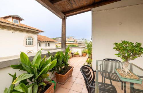 Elegant Penthouse with Terrace - Foto 3