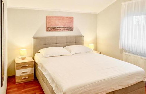 Four-Bedroom Holiday Home In Suhovare - Foto 37