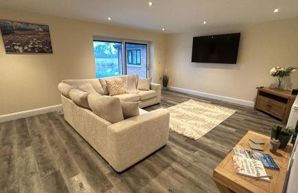 Four Bedroom House With Private Pool - Stunning countryside location with parking close to Chester City Centre - Photo 43