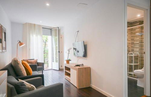 Apartment with Balcony on Calle Santa Engracia Temporal SEN1692 - Foto 10