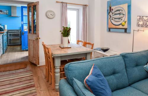 3 Bed in Lyme Regis 92029 - Photo 6