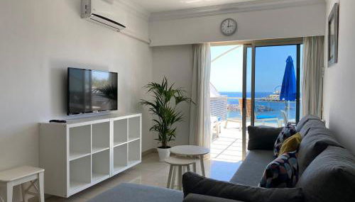 Billy's Beachfront Apartment with pool access - Foto 3