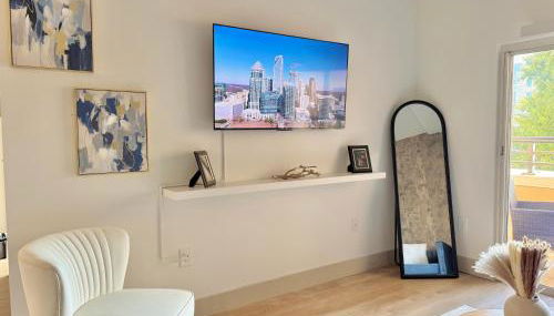 Luxury Apartment Uptown, Free Parking, 5min Bank of America Stadium - Foto 2