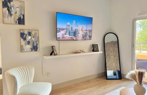 Luxury Apartment Uptown, Free Parking, 5min Bank of America Stadium - Foto 2