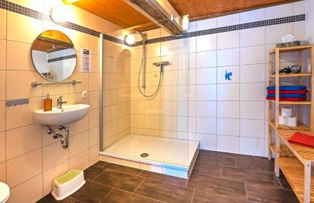 Romantische Ferien auf dem nachhaltig ökologisch sanierten Bauernhof - Foto 2