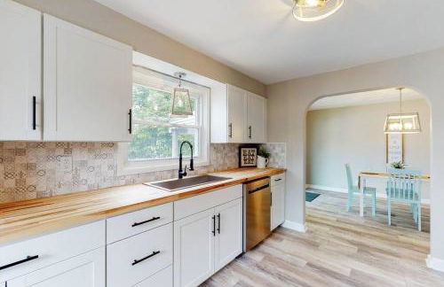 Football Hall of Fame Hideaway-Cozy and Convenient - Foto 17