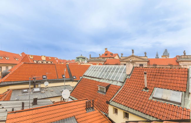 Incredible 2Br Loft in Heart of Prague - Photo 43