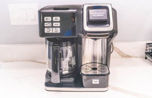 2023 Built! FineArt, Putt-Putt, Hammock, Backyard, Pet and Kid friendly - Photo 25