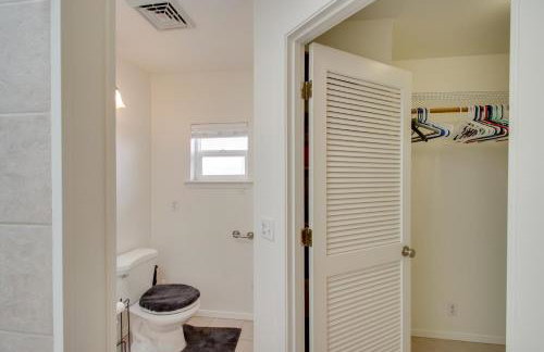 Crescent City Home with Hot Tub Half-Block to Beach - Foto 16