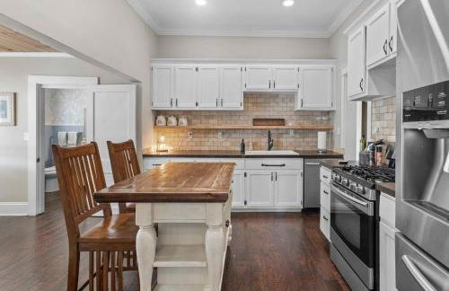 Historic Home in Downtown Clinton - Foto 31