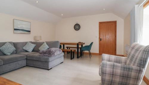 Daisy Nook - Photo 5