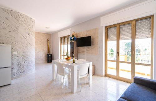 Luxury and Comfort in a Sea View Apartment - Foto 7