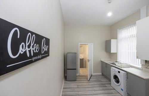 Modern 3BR House in Manchester, Ideal for Families, Sleeps 7 - Foto 20
