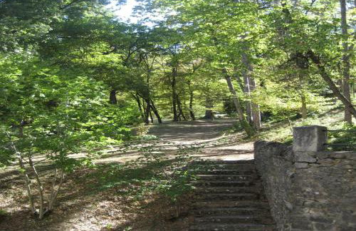 A beautiful 2 persons studio in a chateau with swimming pool - Foto 35
