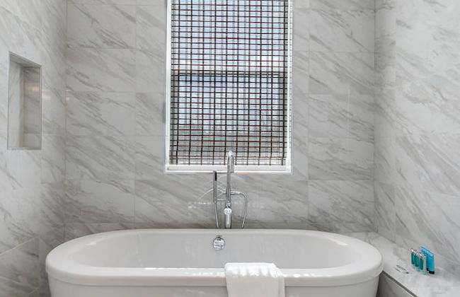 Modern 4BR Townhouse Near French Quarter - Foto 14