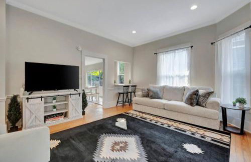 Longmont 2BD Comfort | Outdoor dining + Parking - Foto 26