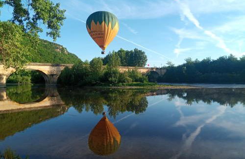 Au Pied du CHÂTEAU - 5 à 11 personnes - Baignade-canoë-piste cyclable à 100 m - Foto 50