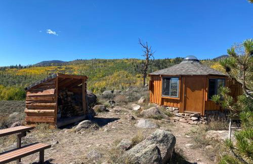 Red-tail Roundhouse at 22 West Cabins and Recreation - Foto 55