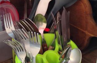 Casa Espaço Sara Piscina com total privacidade, área gourmet completa com churrasqueira fogão a lenha, a 5min do centro e do parque das águas - Foto 6