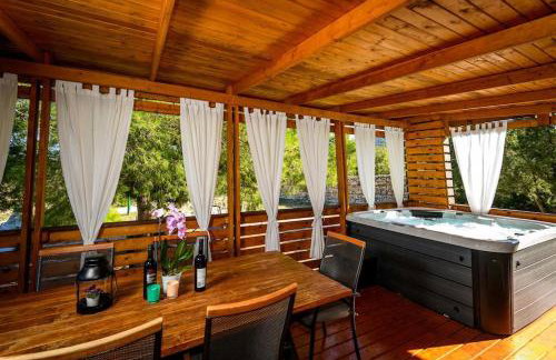 Cozy and Chic Little House with Pool Ivinj-1 Vodice - Foto 7