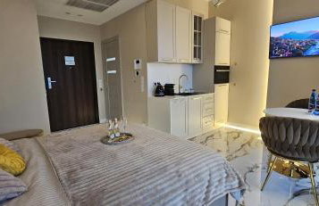 Golden Horizon Hanza Tower - SPA & Sky View - Foto 12