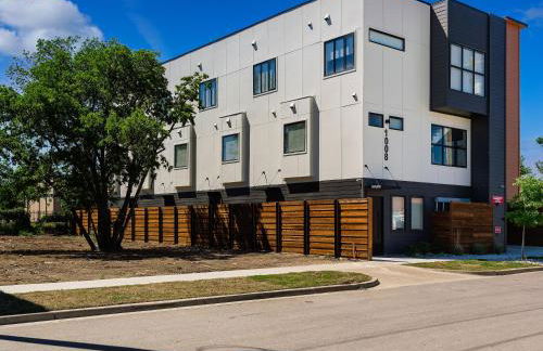 Stunning New Modern Magnolia Townhome - Foto 40