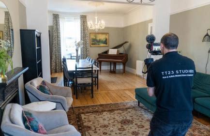 Tranquil Victorian Villa with Hot Tub & Sauna - Foto 49