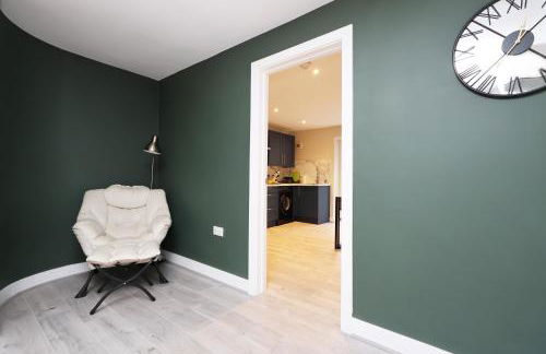 Perfect Booking 2 Bed Home in Merthyr Tydfil - Photo 27