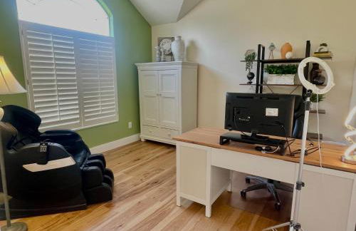 Gorgeous Executive Home - Foto 26