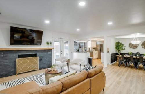 Posh 6BR 2,5BA Holiday Home with Pool, Media-Game Room & Hot Tub - Foto 16