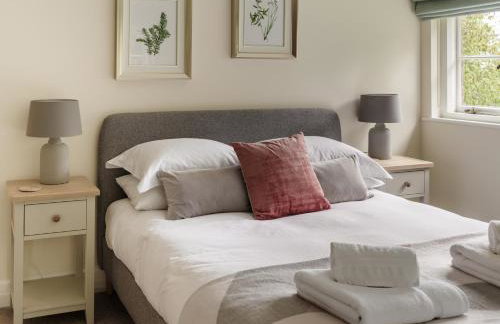 The Walled Garden at Woodhall Estate - Photo 10