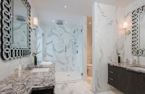 AKA Sutton Place - Photo 14