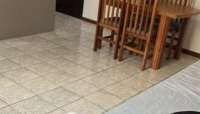 Espaçoso 1 d perto do mar com vaga - Foto 5