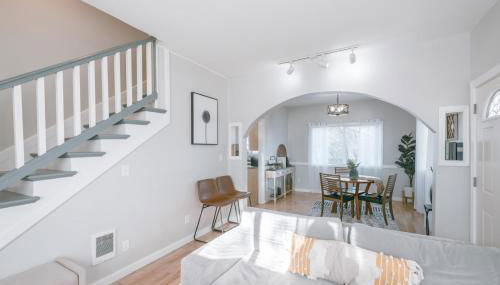 5 Bedroom House Cheerful Bungalow with AC Pet Friendly - Foto 5