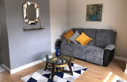 Welsh Getaway Home No 1 - 10 mins to Bike Park Wales - Photo 5